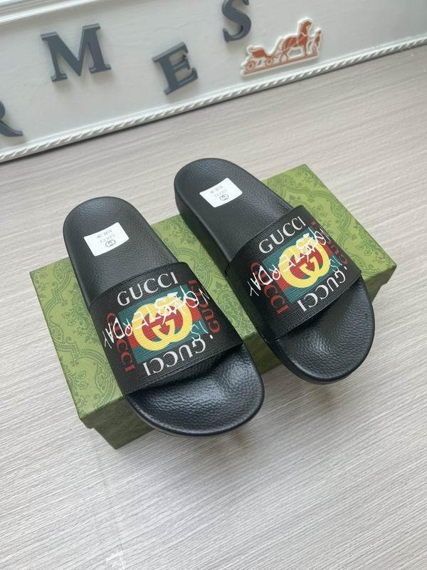 Gucci Men's Slippers 414